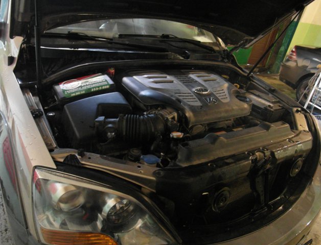 Подкапотная компоновка ГБО на Kia Sorento