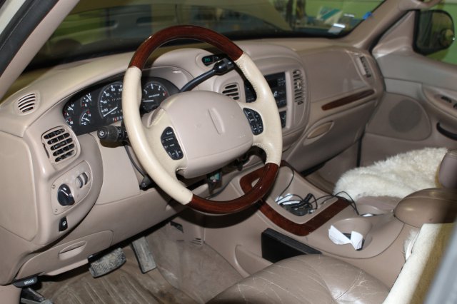 салон Lincoln Navigator