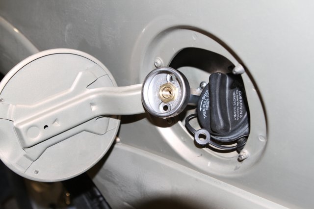 Газовое заправочное устройство с переходником для заправки Lincoln Navigator